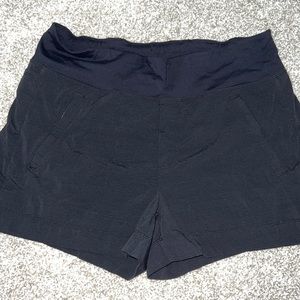Athleta Trekkie North Shorts 12 Black